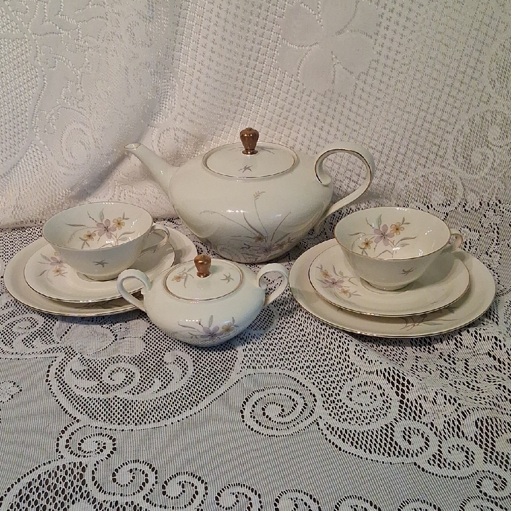 10 Pc German Floral Tea Set  Eschenbach Bavaria Germany